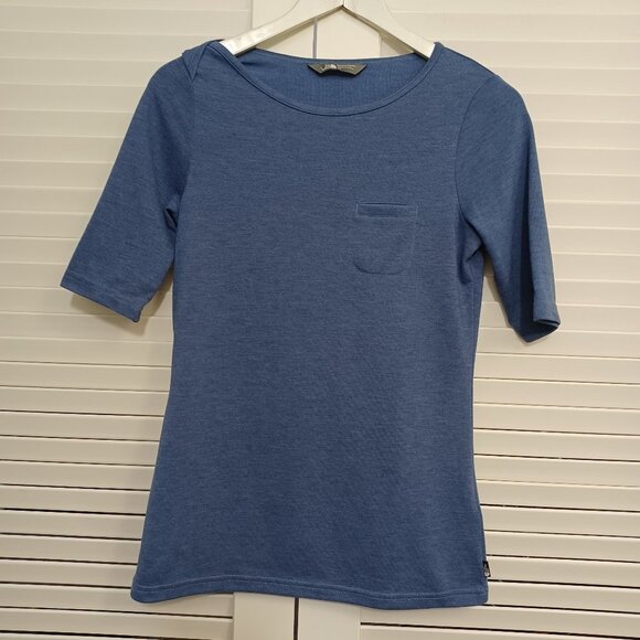 The North Face Tops - The North Face Tee Shirt Short Sleeve Pocket Tee Womens Small
